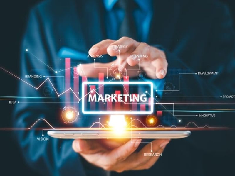 o que estuda na faculdade de Marketing​